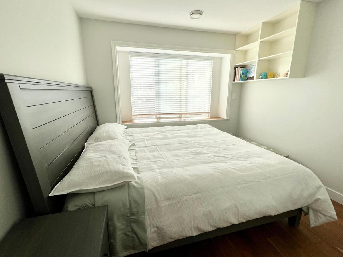 הוילה Adorable 4B House-Vancouver West Free Parking מראה חיצוני תמונה